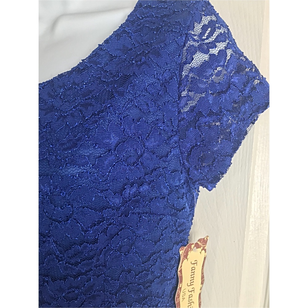 Lace dress blue